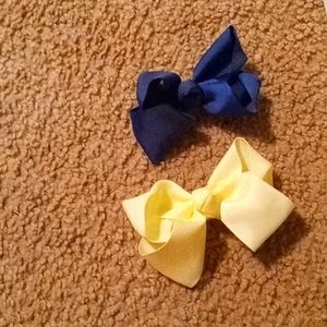 2 bows